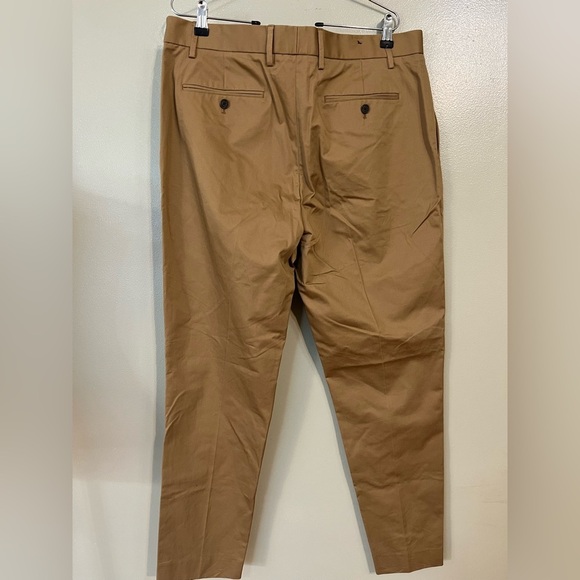 Banana Republic Men’s Tailored Fit Khaki Dress Pants Office Trousers 36/32 NWT - Picture 2 of 10